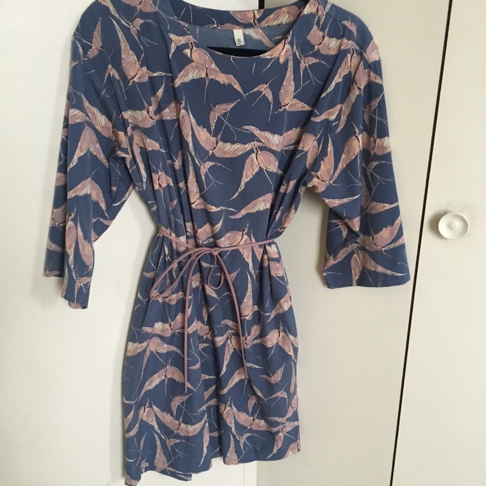 🕊Silky Hummingbird Dress